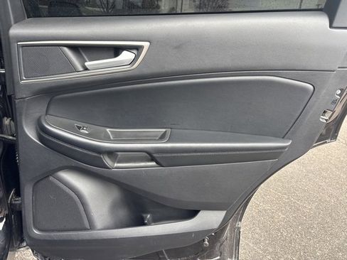 Used 2022 Ford Edge SEL image 13
