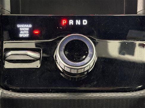 Used 2024 Jeep Grand Cherokee L Limited w/ Luxury Tech Group II image 30