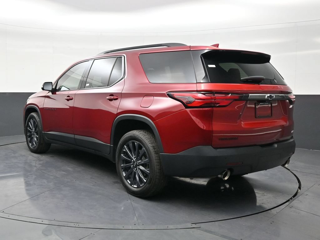 Used 2022 Chevrolet Traverse RS FWD image 3