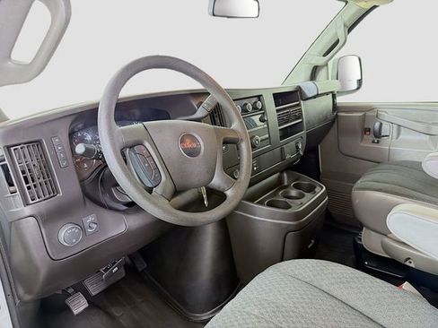 Used 2024 GMC Savana 2500 Work Van w/ Driver Convenience Package image 9