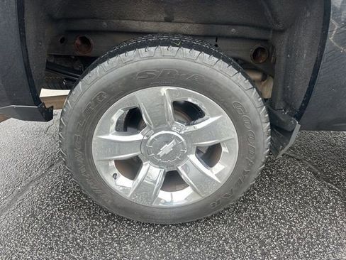 Used 2017 Chevrolet Silverado 1500 LTZ Z71 w/ LTZ Plus Package image 20