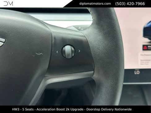 Used 2023 Tesla Model Y Long Range AWD/4WD image 31