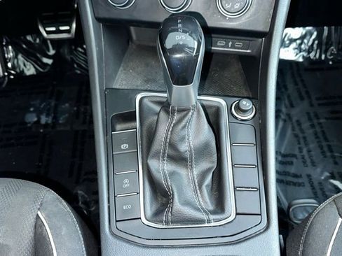 Certified 2023 Volkswagen Jetta Sport image 32