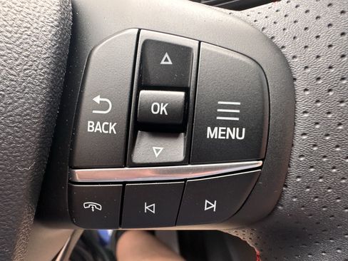 Used 2024 Ford Escape ST-Line w/ Tech Pack #1 AWD/4WD image 22