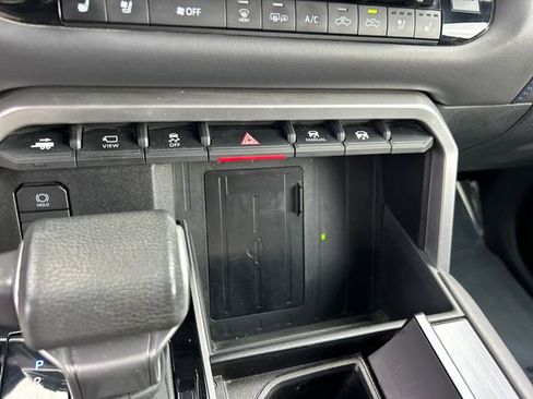 Used 2022 Toyota Tundra Platinum image 22