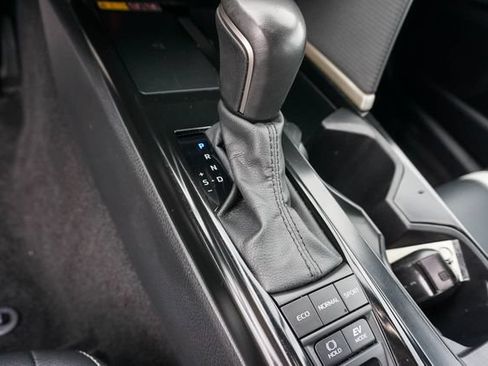 Used 2025 Toyota Camry SE FWD image 18