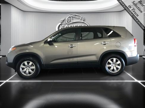 Used 2012 Kia Sorento LX image 8