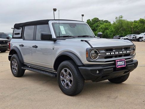 Used 2024 Ford Bronco Big Bend image 3