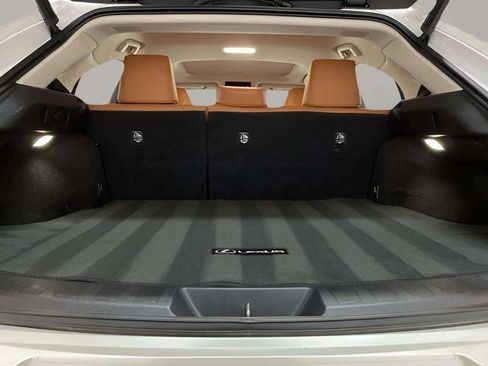 Used 2019 Lexus UX 250h w/ Premium Package image 96