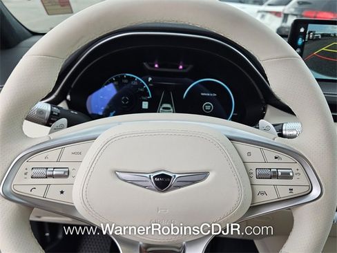 Used 2025 Genesis Electrified GV70 w/ Prestige Package image 27