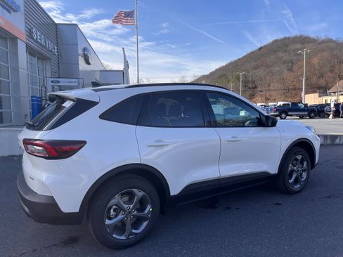 New 2026 Ford Escape ST-Line w/ Tech Pack #1 image 4