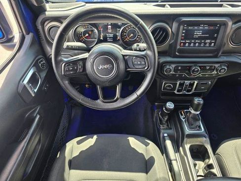 Used 2019 Jeep Wrangler Unlimited Sport S AWD/4WD image 14