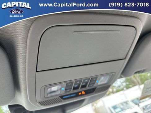 Used 2023 Ford Explorer XLT w/ Equipment Group 202A RWD image 33
