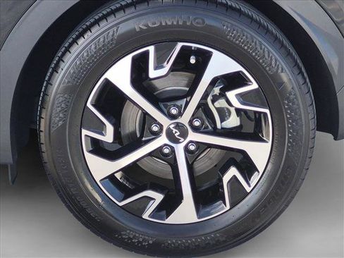 Used 2024 Kia Sportage EX FWD image 24