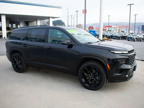 Certified 2024 Chevrolet Traverse RS image 9