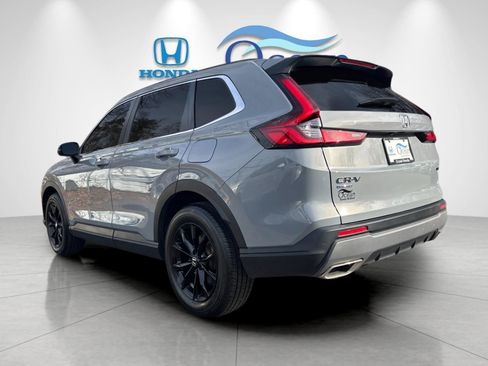 Used 2023 Honda CR-V Sport image 3