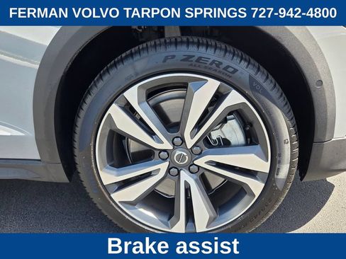 New 2026 Volvo V60 B5 Cross Country Plus w/ Protection Package Premier AWD/4WD image 13