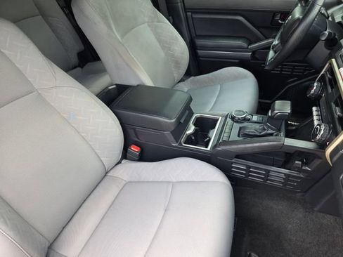 Certified 2025 Toyota Tacoma SR5 AWD/4WD image 13