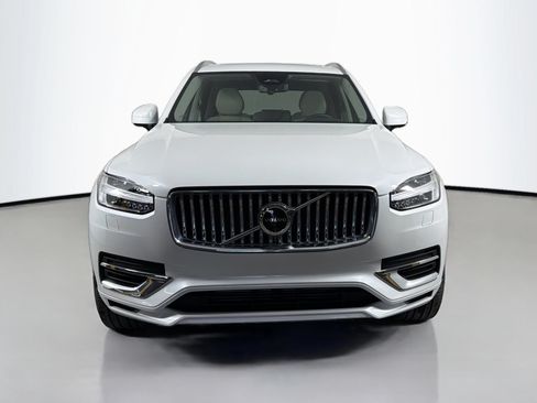Certified 2025 Volvo XC90 T8 Plus w/ Protection Package Premier AWD/4WD image 2