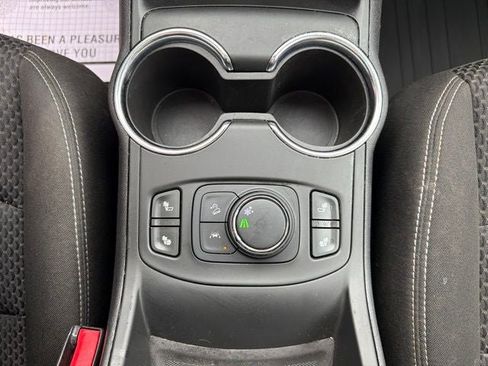 Used 2023 GMC Terrain SLE w/ Driver Convenience Package FWD image 15