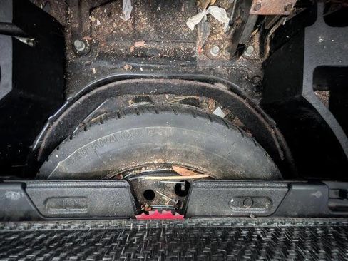 Used 2006 Saturn Vue AWD V6 image 26