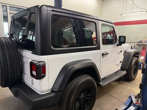 Used 2023 Jeep Wrangler Sport image 4