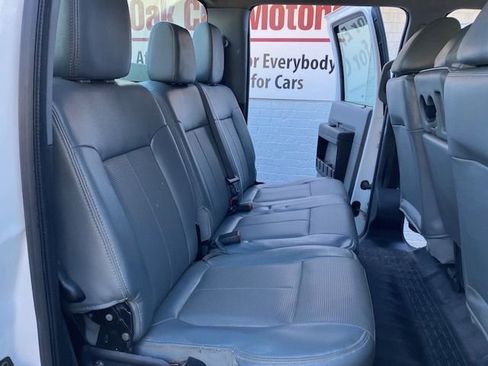 Used 2016 Ford F550 4x4 Crew Cab Super Duty image 12