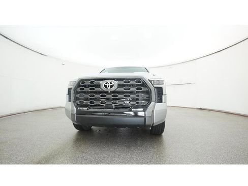 New 2025 Toyota Tundra Platinum AWD/4WD image 32