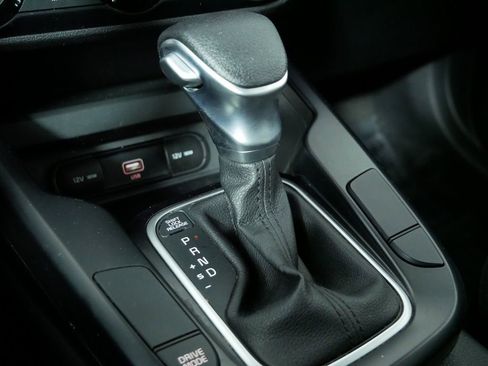 Certified 2020 Kia Soul S image 31