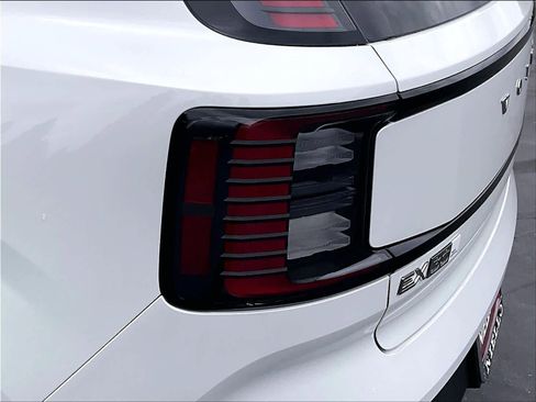 New 2026 Volvo EX30 Plus w/ Protection Package image 25