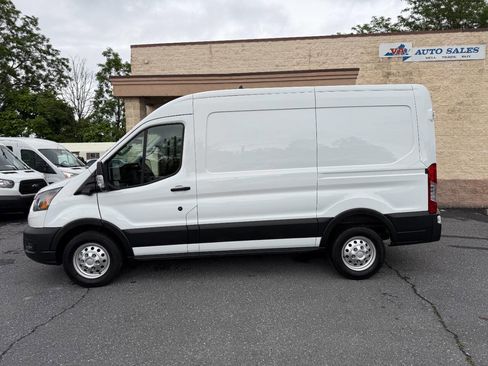 Used 2023 Ford Transit 250 Medium Roof AWD image 30