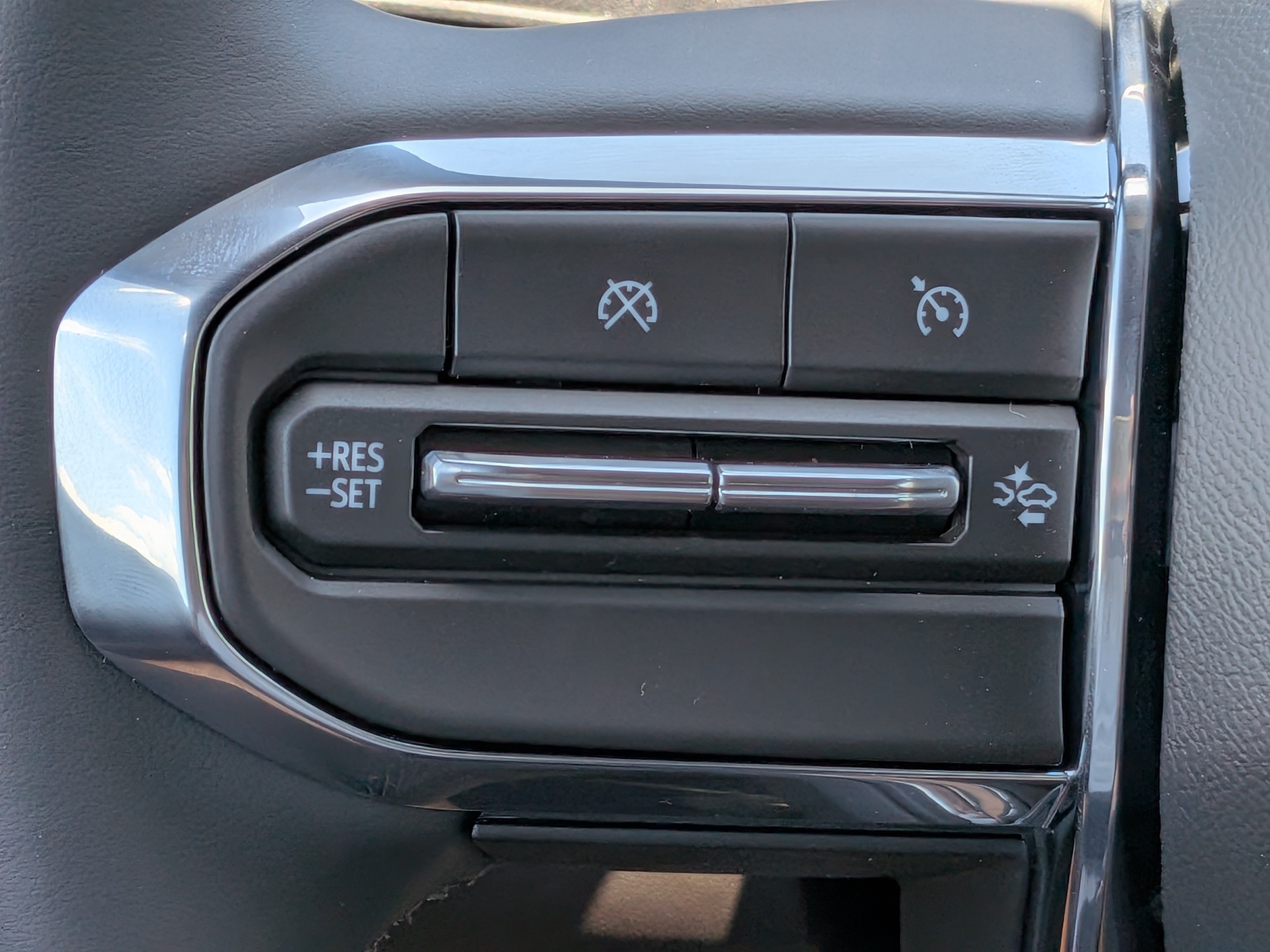 New 2026 GMC Canyon Elevation w/ Convenience Package RWD image 24