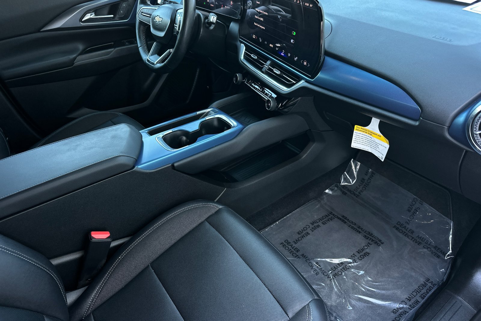 Used 2024 Chevrolet Equinox EV LT FWD image 20