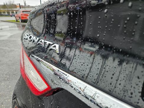 Used 2011 Hyundai Sonata GLS FWD image 18