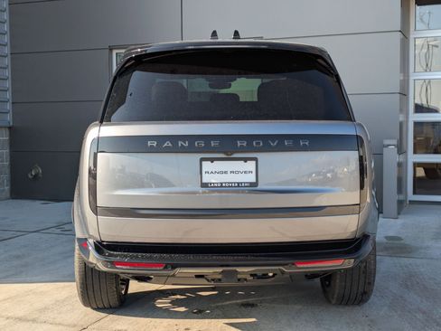 New 2026 Land Rover Range Rover SE image 7