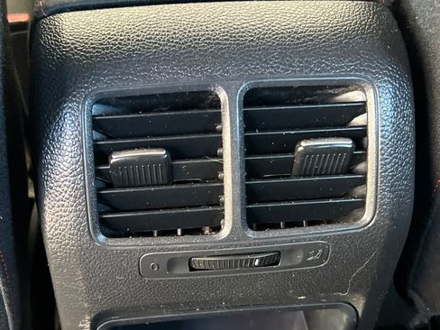 Used 2012 Volkswagen GTI 4-Door image 14