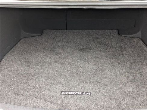 Used 2023 Toyota Corolla LE image 6