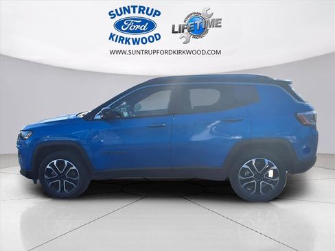 Used 2022 Jeep Compass Limited image 17