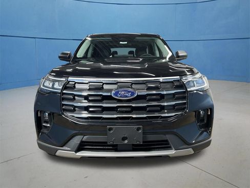 New 2026 Ford Explorer Active w/ Active Comfort Package AWD/4WD image 4
