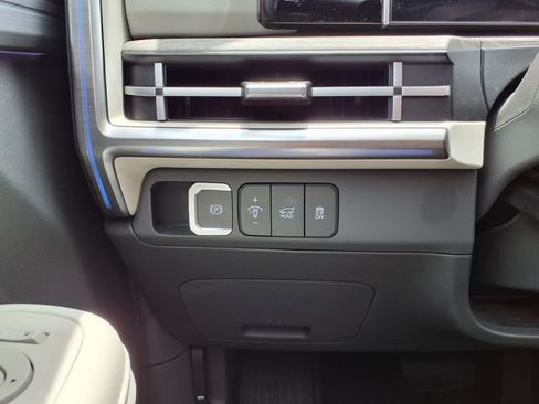 Used 2025 Hyundai Santa Fe Calligraphy FWD image 33