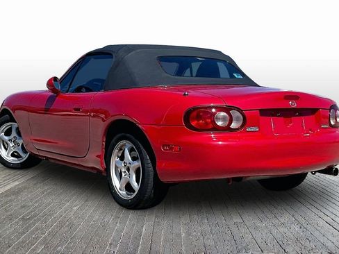 Used 2001 MAZDA MX-5 Miata RWD image 6