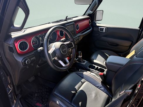 Used 2019 Jeep Wrangler Unlimited Rubicon AWD/4WD image 7