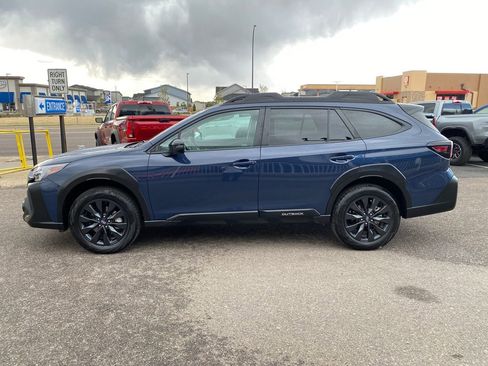Used 2025 Subaru Outback Onyx Edition XT AWD/4WD image 2