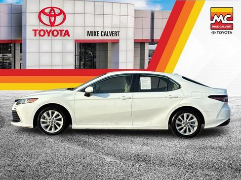 Used 2024 Toyota Camry LE FWD image 2