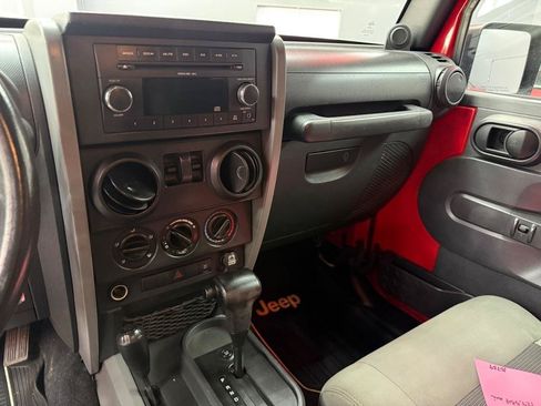Used 2009 Jeep Wrangler X AWD/4WD image 10