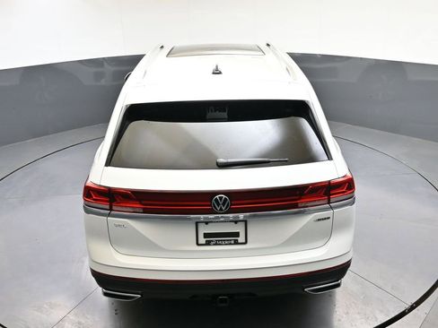Certified 2025 Volkswagen Atlas SEL image 45