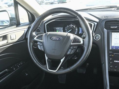 Used 2020 Ford Fusion Energi Titanium image 29