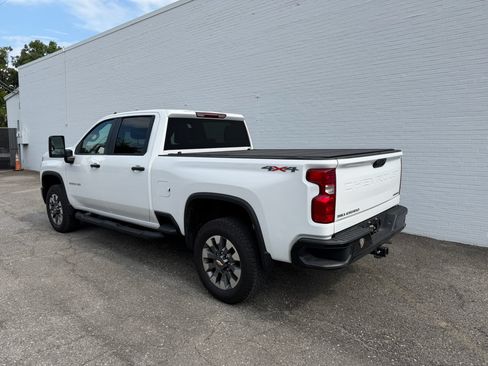 Used 2024 Chevrolet Silverado 2500 Custom w/ Custom Value Package AWD/4WD image 2