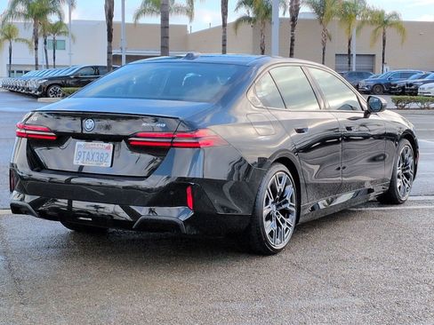 Used 2026 BMW i5 eDrive40 w/ M Sport Package image 10