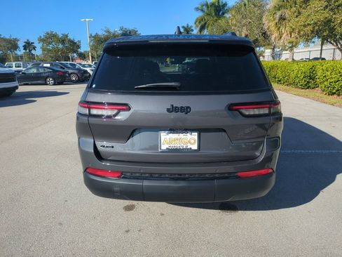 New 2025 Jeep Grand Cherokee L Altitude AWD/4WD image 6